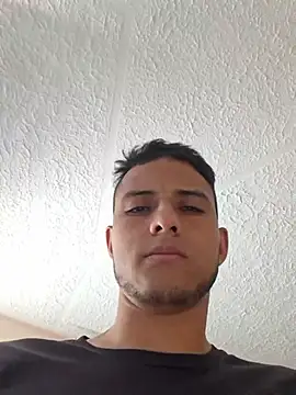 Snapshot of andycalis_97 chatting on July 25, 2026, 7:55 pm andycalis 97 online show from July 25, 2026, 7:55 pm