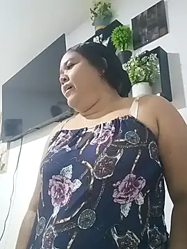 lobita23  online show from July 19, 2026, 12:42 pm
