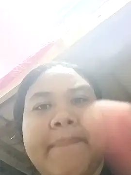 lobita23  online show from July 21, 2026, 4:42 pm