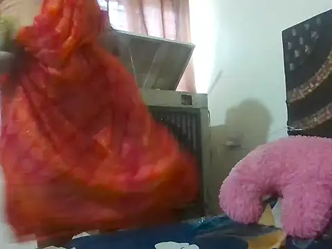 Snapshot of Indiangirl_Tanu chatting on July 21, 2026, 10:28 am Indiangirl Tanu online show from July 21, 2026, 10:28 am