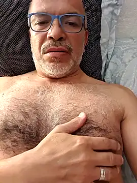 Snapshot of cared72 chatting on July 28, 2026, 6:31 am cared72 online show from July 28, 2026, 6:31 am