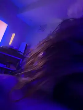 UrHellBri-L online show from July 14, 2026, 11:38 am