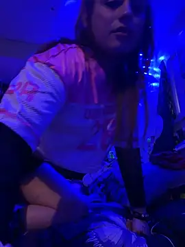 UrHellBri-L online show from July 26, 2026, 10:16 pm