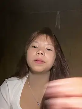 -Qincy- online show from July 16, 2026, 4:35 pm