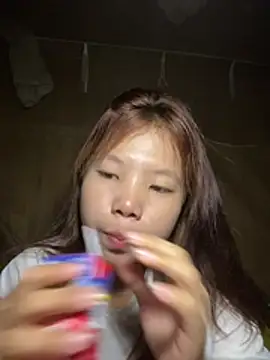 -Qincy- online show from July 18, 2026, 1:43 am