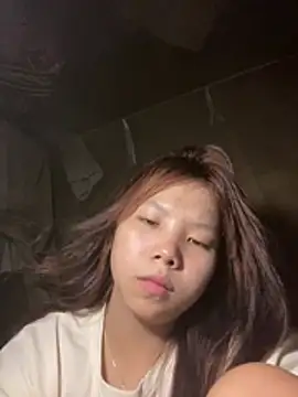 -Qincy- online show from July 19, 2026, 2:48 am