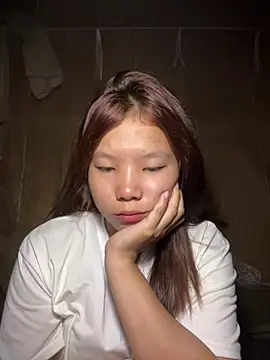-Qincy- online show from July 23, 2026, 8:23 am
