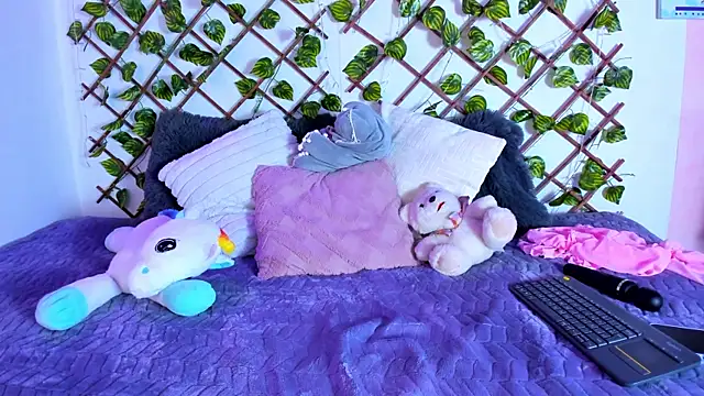 Snapshot of BarbieRivers_ chatting on July 29, 2026, 12:36 pm BarbieRivers online show from July 29, 2026, 12:36 pm