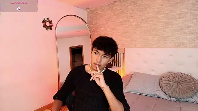 alex santoss online show from July 24, 2026, 11:41 am