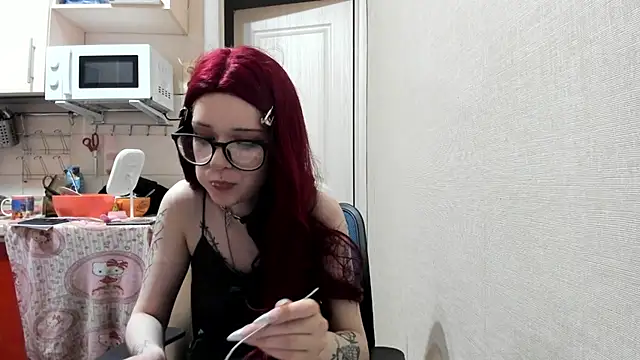 Snapshot of Honey_Mollyy chatting on July 18, 2026, 9:29 pm Honey Mollyy online show from July 18, 2026, 9:29 pm