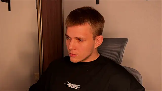 Snapshot of Nikclak chatting on July 21, 2026, 1:46 pm Nikclak online show from July 21, 2026, 1:46 pm