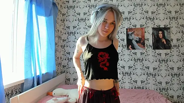 AriaArina online show from July 26, 2026, 6:43 am