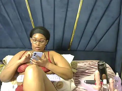 Aurorax1992 online show from July 16, 2026, 12:27 am
