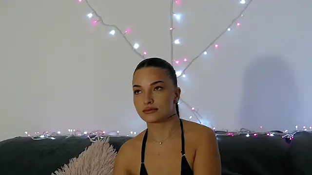 BiancaaVitale online show from July 14, 2026, 7:57 am