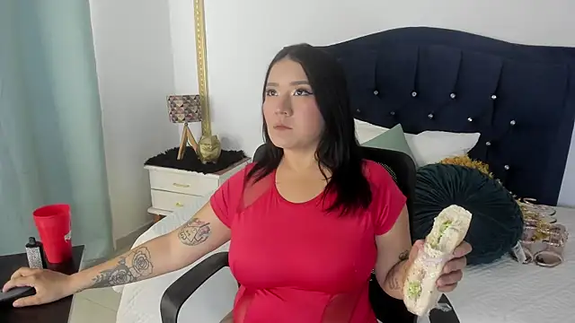 Snapshot of MelaniVega chatting on July 28, 2026, 1:32 pm MelaniVega online show from July 28, 2026, 1:32 pm