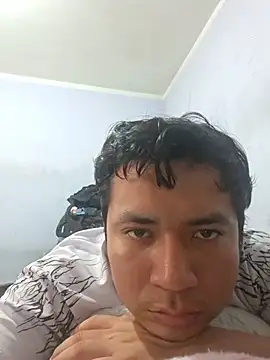 Snapshot of LaloRico07 chatting on July 28, 2026, 3:43 pm LaloRico07 online show from July 28, 2026, 3:43 pm
