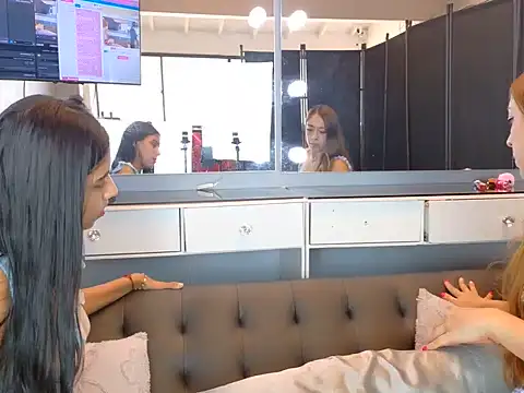 strawberrymia69 online show from July 25, 2026, 1:19 pm