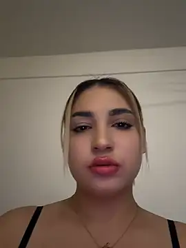 AstridJade online show from July 19, 2026, 8:12 pm