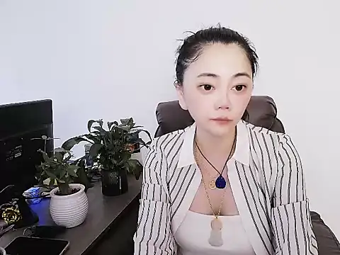 Snapshot of yoyolala26 chatting on July 26, 2026, 6:21 am yoyolala26 online show from July 26, 2026, 6:21 am