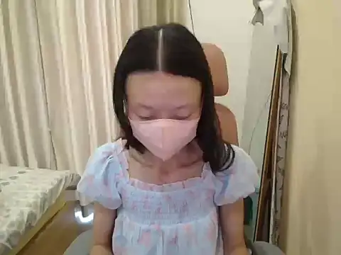 Snapshot of Lil-Cherry chatting on July 16, 2026, 7:25 am Lil-Cherry online show from July 16, 2026, 7:25 am