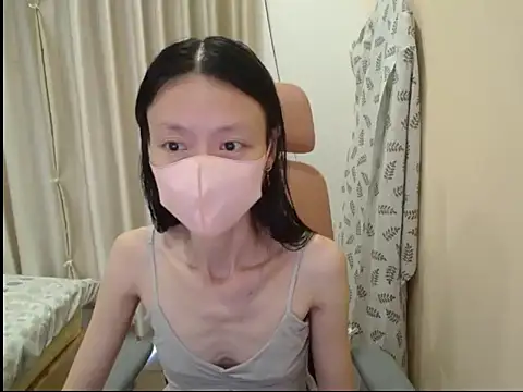 Snapshot of Lil-Cherry chatting on July 28, 2026, 9:04 am Lil-Cherry online show from July 28, 2026, 9:04 am