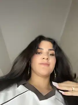 EvelynnMonroe online show from July 18, 2026, 7:28 pm