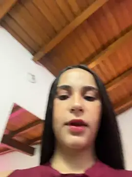 LilieSnow online show from July 17, 2026, 11:28 am