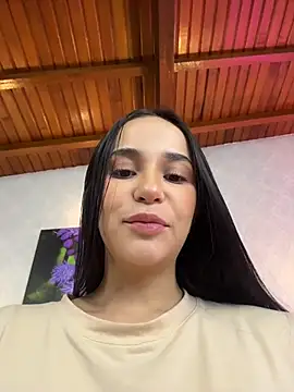 LilieSnow online show from July 19, 2026, 11:47 am