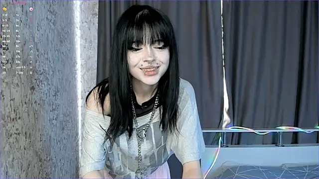 FeatherRiot online show from July 23, 2026, 1:20 pm