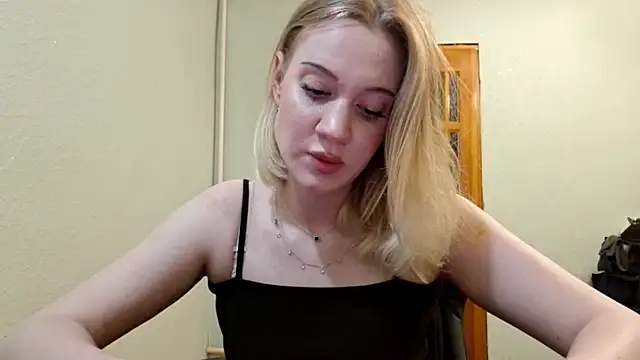 renna rine online show from July 28, 2026, 8:52 pm