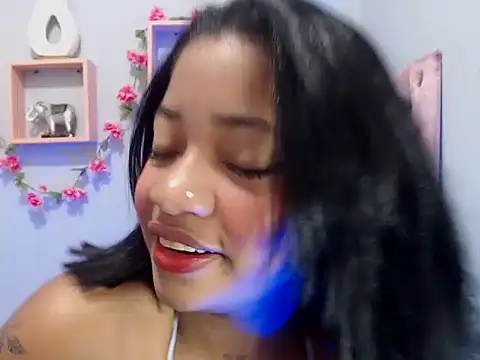 LatinBrunette1 online show from July 19, 2026, 7:39 pm
