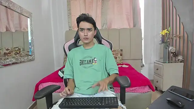 Snapshot of CarlosANDMaicol chatting on July 22, 2026, 7:16 pm CarlosANDMaicol online show from July 22, 2026, 7:16 pm