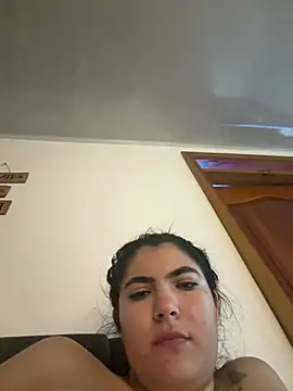 Snapshot of cloe_bella chatting on July 24, 2026, 3:59 am cloe bella online show from July 24, 2026, 3:59 am