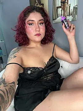 LeidySavage online show from July 26, 2026, 1:14 am
