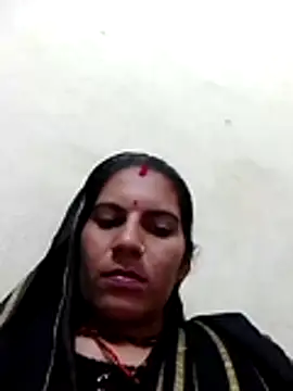 Snapshot of Priyasfhhc chatting on August 1, 2026, 3:17 am Priyasfhhc online show from August 1, 2026, 3:17 am