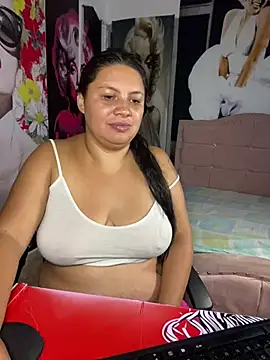 Snapshot of Anabliss_hot chatting on July 16, 2026, 10:10 am Anabliss hot online show from July 16, 2026, 10:10 am