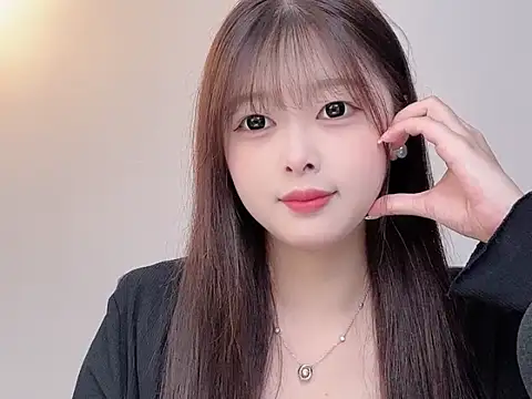 Winnie005 online show from July 21, 2026, 2:58 am