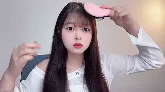 Winnie005 online show from July 25, 2026, 2:53 am