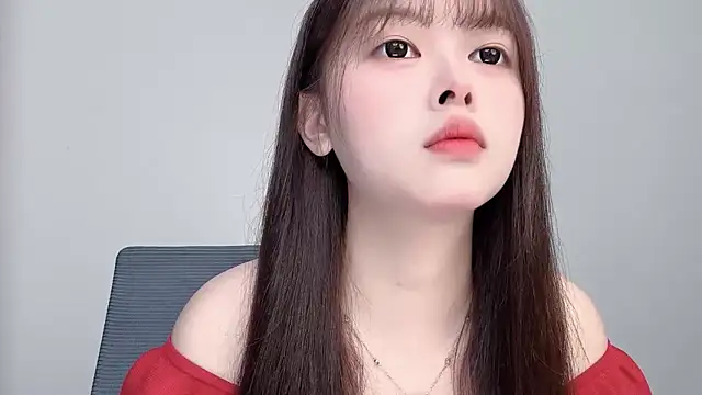 Winnie005 online show from July 28, 2026, 3:13 am