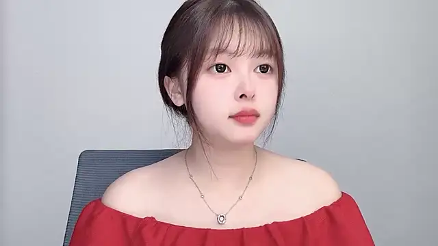 Winnie005 online show from July 28, 2026, 11:17 am