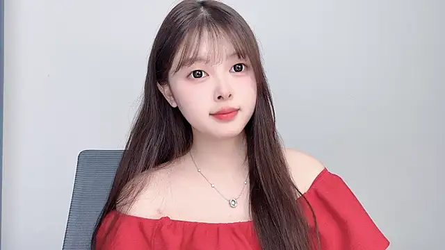 Winnie005 online show from July 28, 2026, 12:48 pm