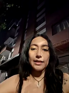 Snapshot of Evelyn_outdoors chatting on July 17, 2026, 4:19 am Evelyn outdoors online show from July 17, 2026, 4:19 am