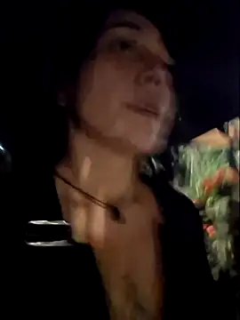 Snapshot of Evelyn_outdoors chatting on July 21, 2026, 3:20 am Evelyn outdoors online show from July 21, 2026, 3:20 am