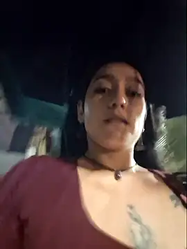 Snapshot of Evelyn_outdoors chatting on July 24, 2026, 3:37 am Evelyn outdoors online show from July 24, 2026, 3:37 am
