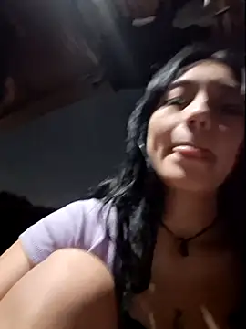 Snapshot of Evelyn_outdoors chatting on July 28, 2026, 4:52 am Evelyn outdoors online show from July 28, 2026, 4:52 am