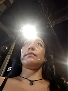 Snapshot of Evelyn_outdoors chatting on July 30, 2026, 3:27 am Evelyn outdoors online show from July 30, 2026, 3:27 am