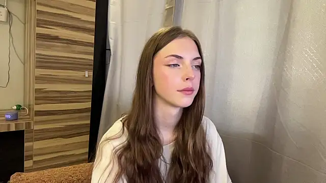 Clara kitty online show from July 19, 2026, 6:06 am