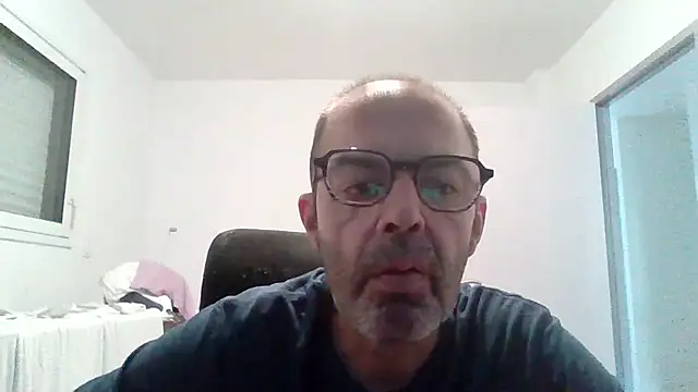 Snapshot of TONY161171 chatting on July 26, 2026, 1:40 pm TONY161171 online show from July 26, 2026, 1:40 pm
