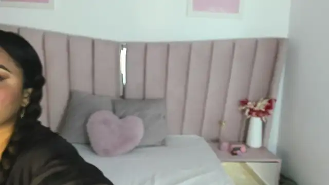 Missamber hot online show from August 1, 2026, 2:11 am