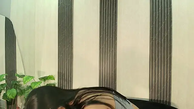 Snapshot of Marian_Lux chatting on July 25, 2026, 5:32 pm Marian Lux online show from July 25, 2026, 5:32 pm